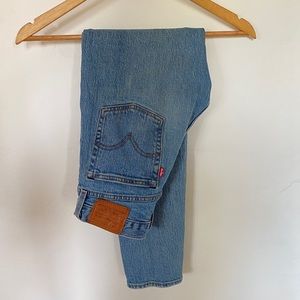 Levi’s wedgie jeans